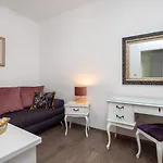 Romantic Luxury Bed & Breakfast