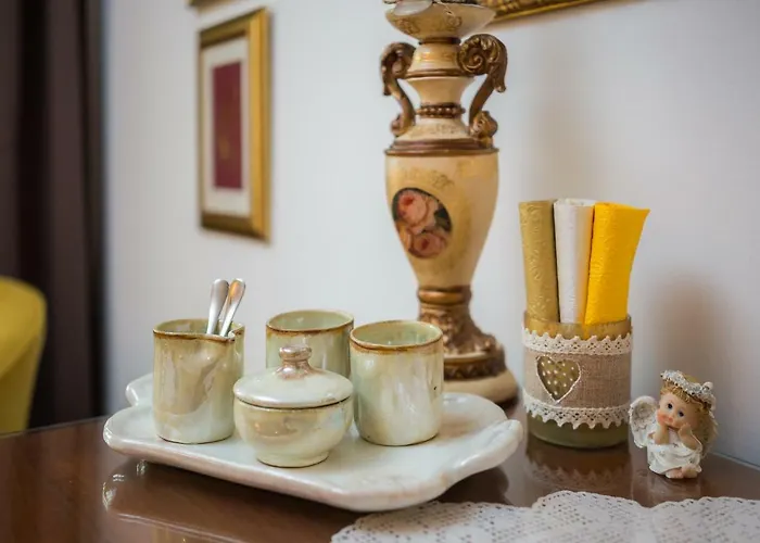 Romantic Luxury Bed & Breakfast