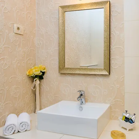 Romantic Luxury Σπλιτ