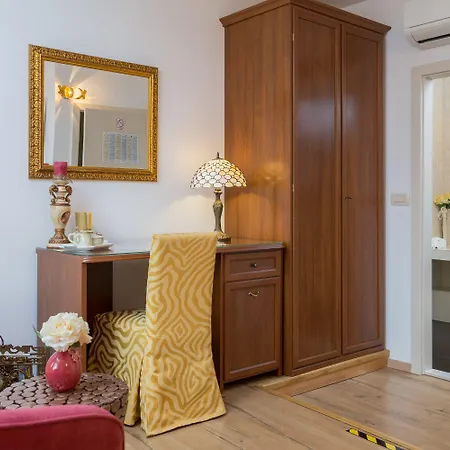 Romantic Luxury 4* Σπλιτ