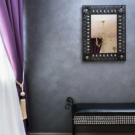 Romantic Luxury Bed & Breakfast 4*