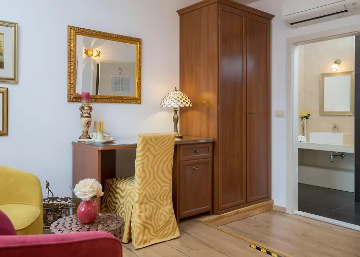 Romantic Luxury 4* Split