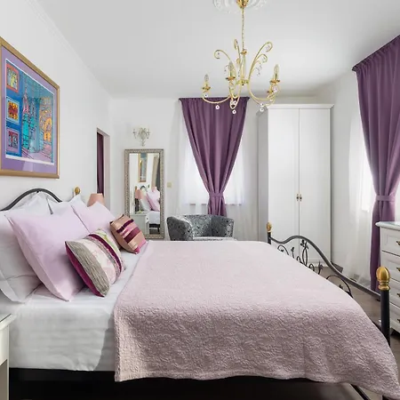 Romantic Luxury Готель типу 